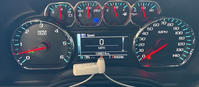 2016 Chevrolet Suburban Image 3