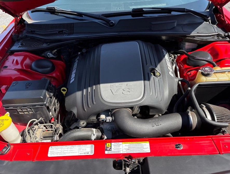 2010 Dodge Challenger Image 6