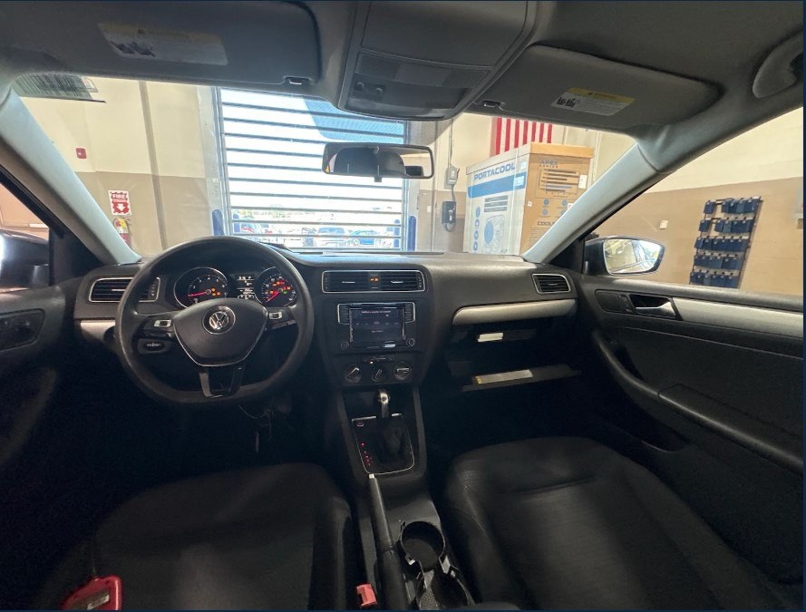 2016 Volkswagen Jetta Image 3