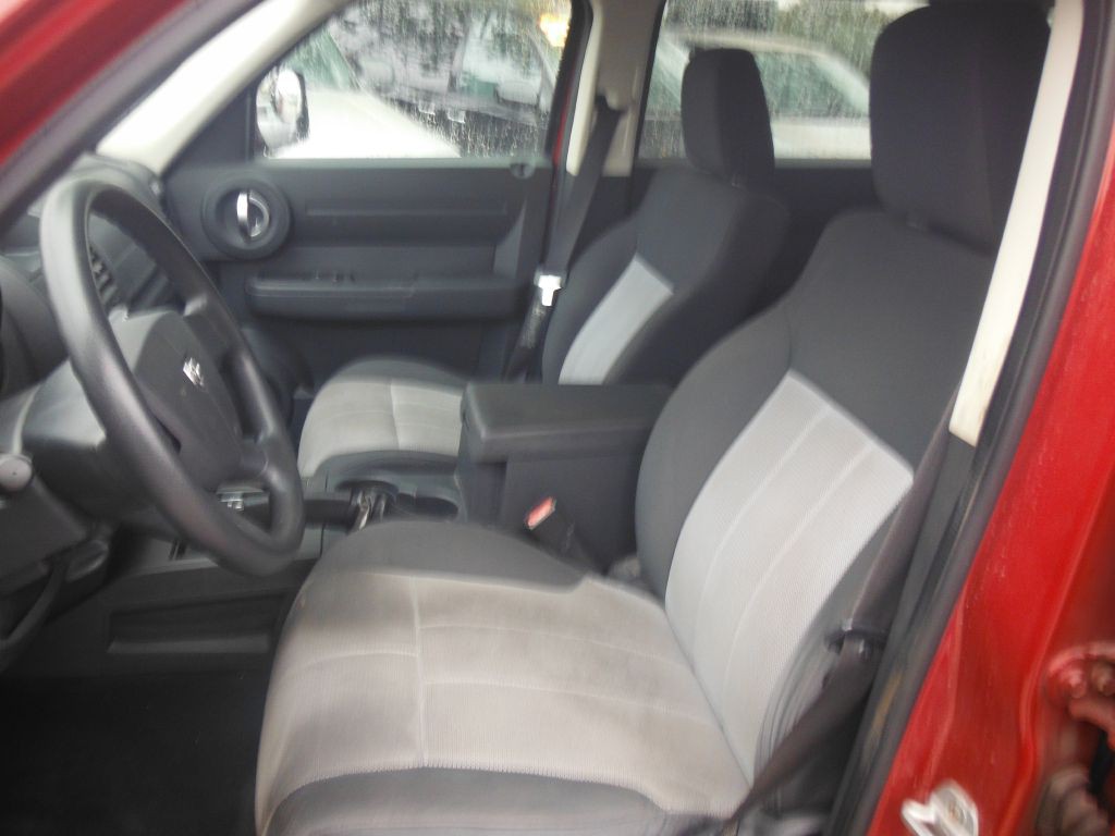 2007 Dodge Nitro Image 4