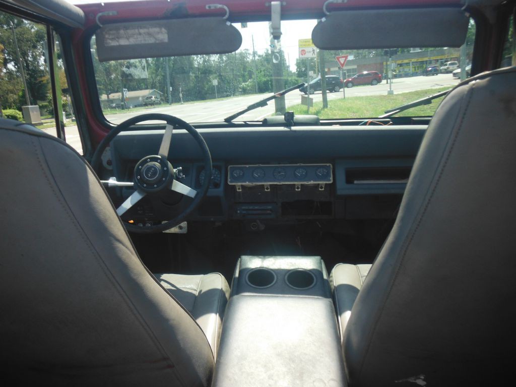 1988 Jeep Wrangler Image 10