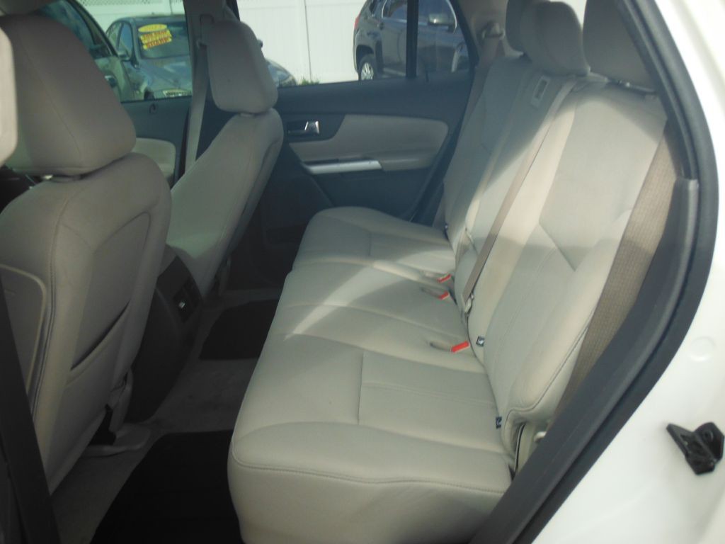 2011 Ford Edge Image 5