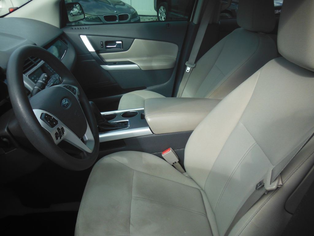 2011 Ford Edge Image 6