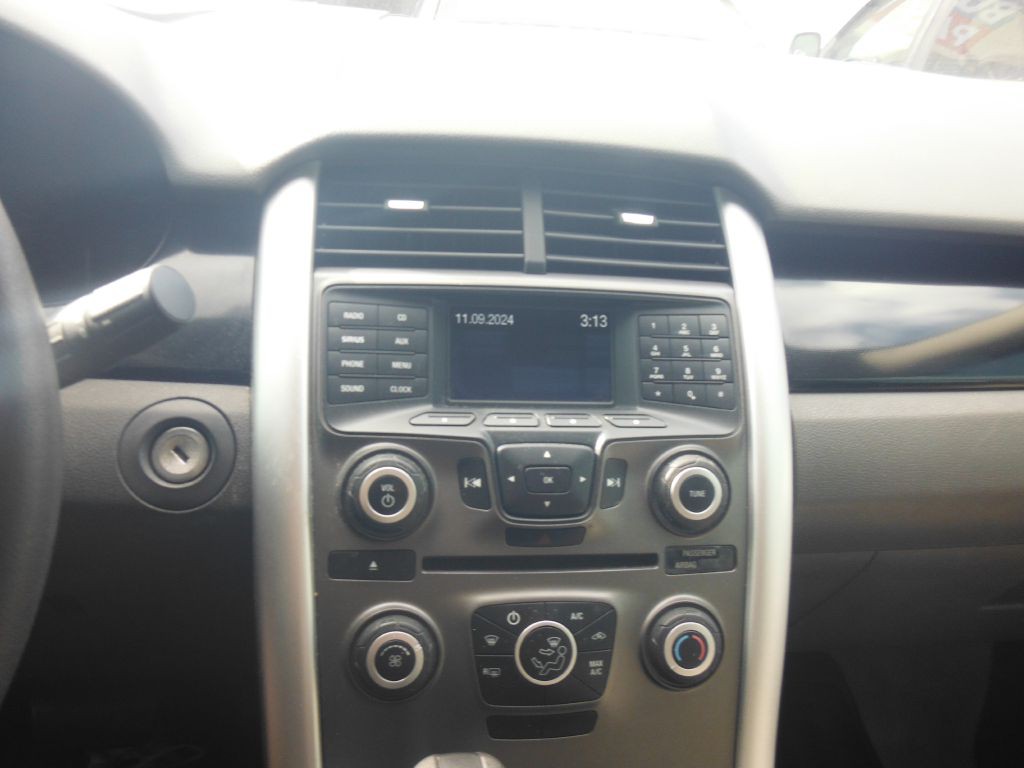 2011 Ford Edge Image 7