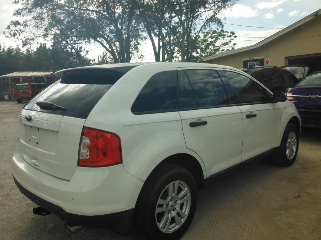 2011 Ford Edge Image 11