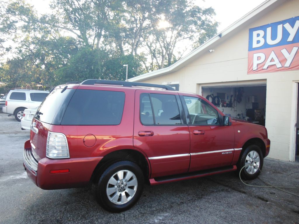 2008 Mercury Mountaineer Image 4