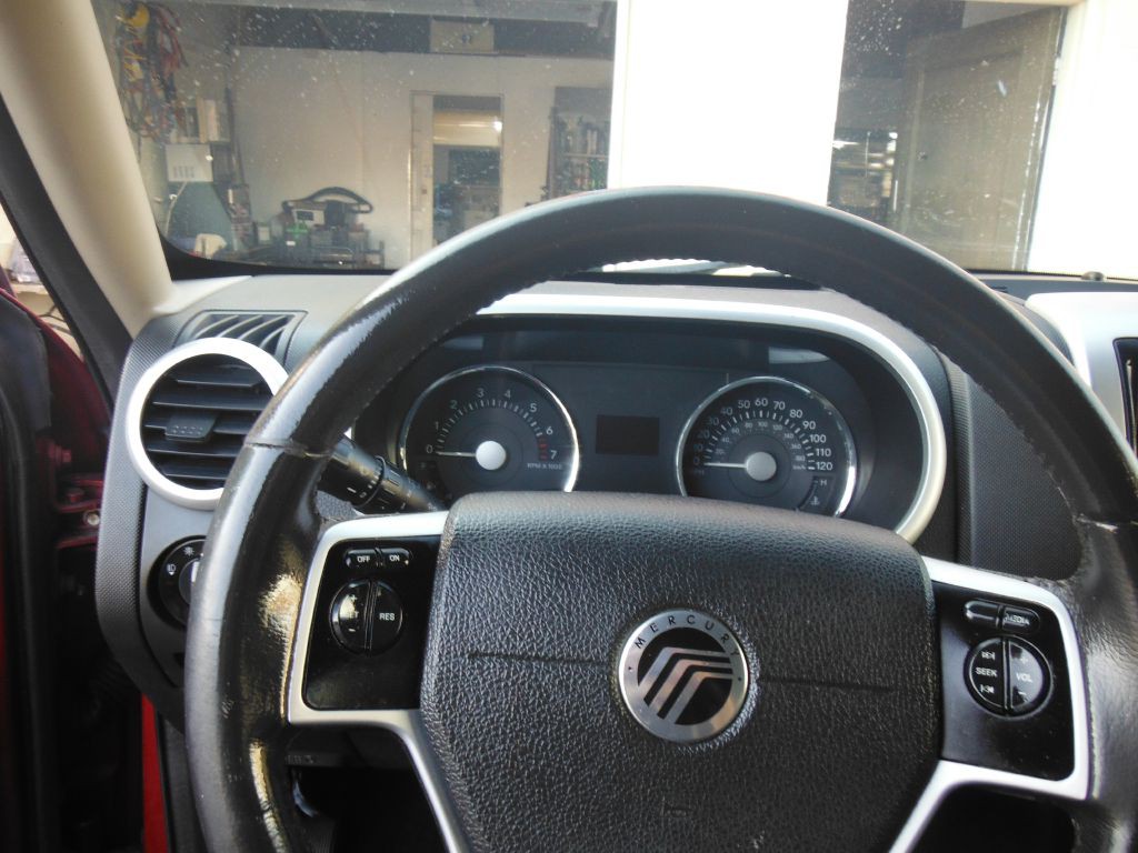 2008 Mercury Mountaineer Image 11