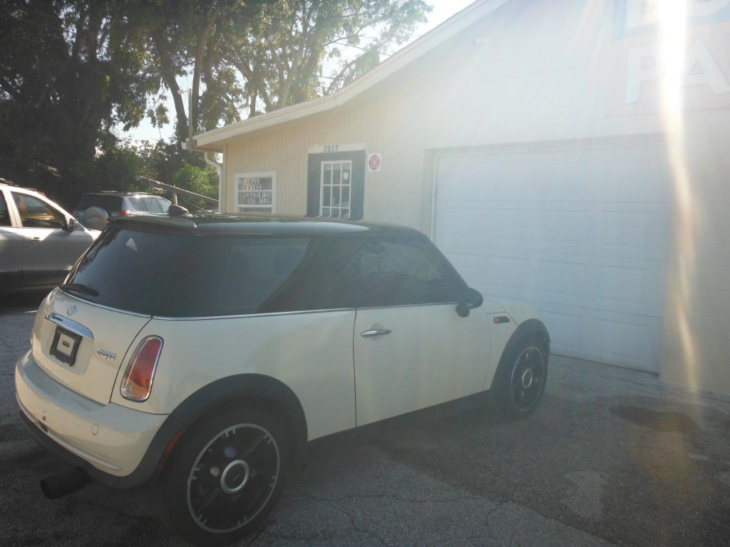 2006 MINI Cooper Image 8