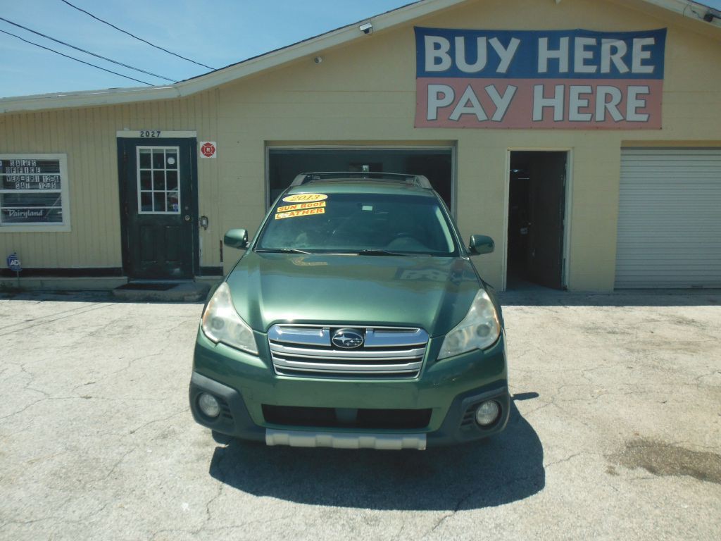 2013 Subaru Outback Image 2