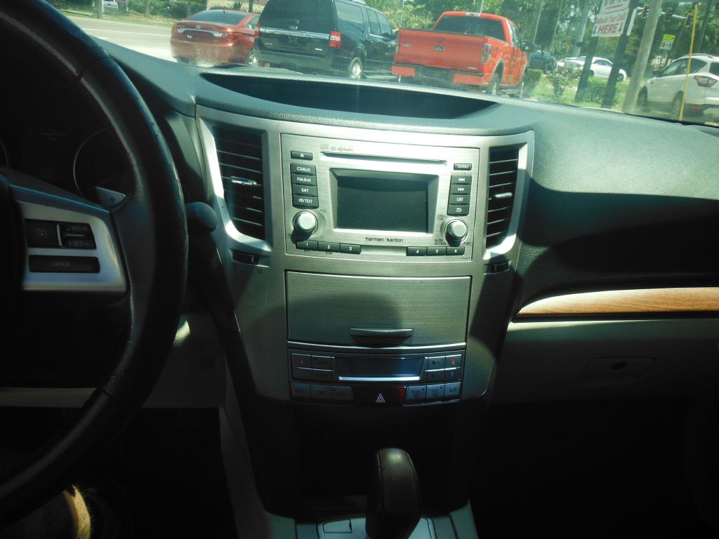 2013 Subaru Outback Image 7