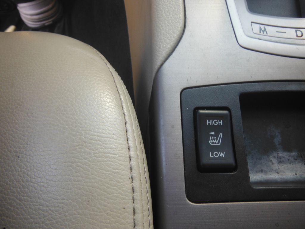 2013 Subaru Outback Image 8