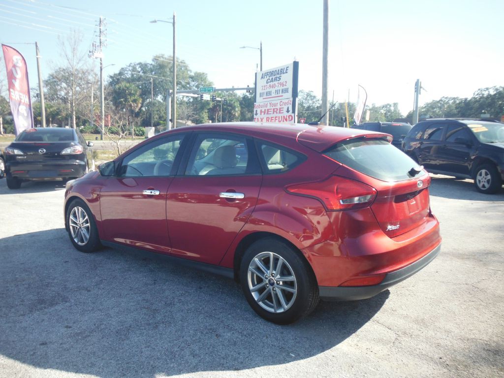 2016 Ford Focus Image 12
