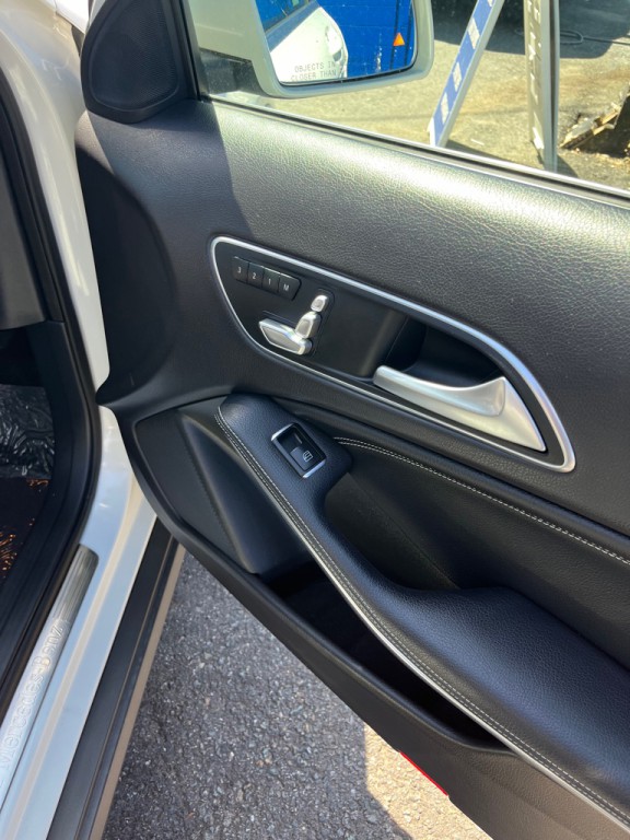 2018 Mercedes-Benz GLA-Class Image 16