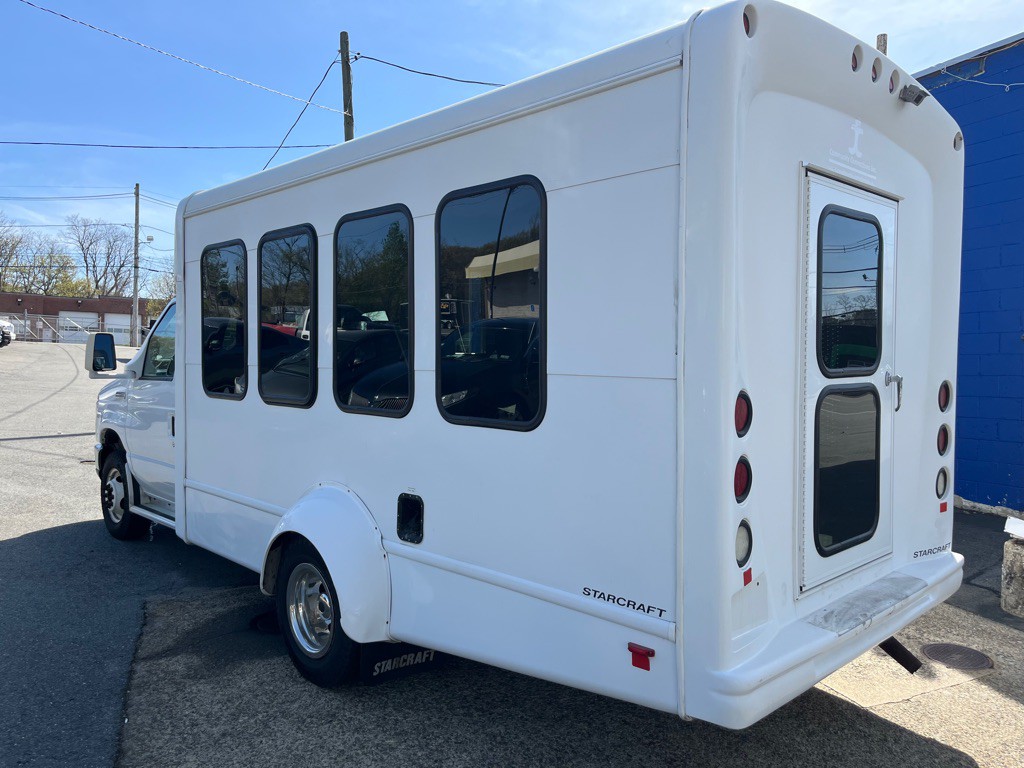 2016 Ford Econoline Image 7