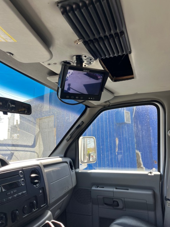2016 Ford Econoline Image 10