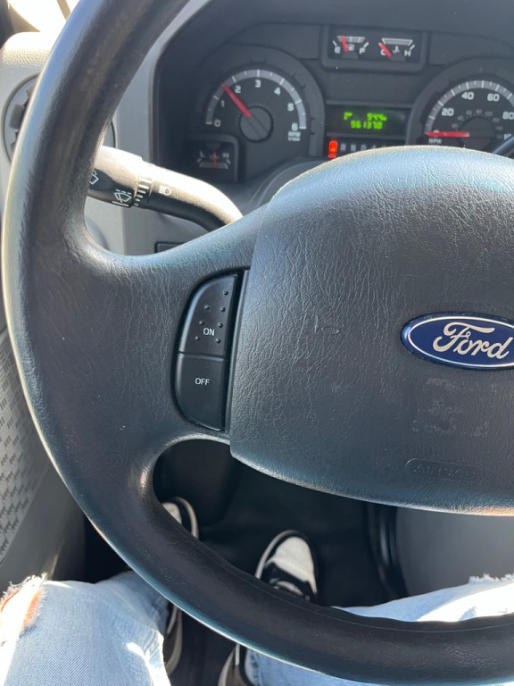 2016 Ford Econoline Image 14