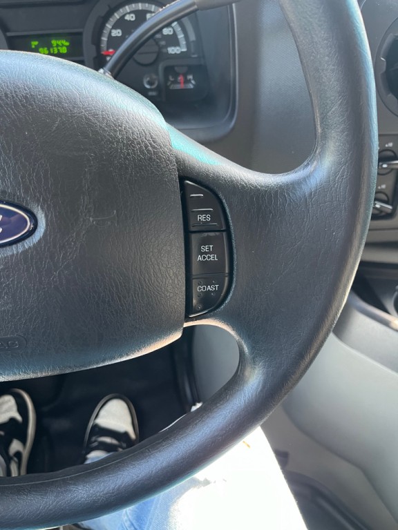 2016 Ford Econoline Image 15