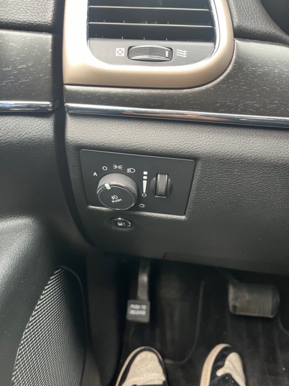 2015 Jeep Grand Cherokee Image 21