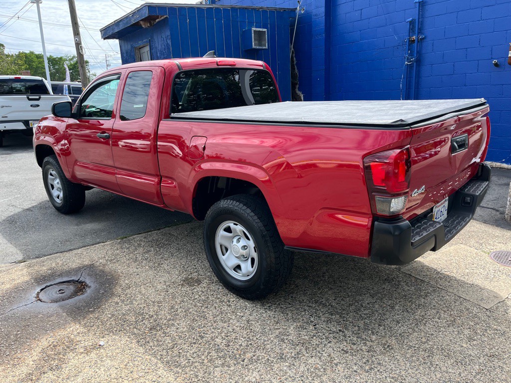 2019 Toyota Tacoma Image 4