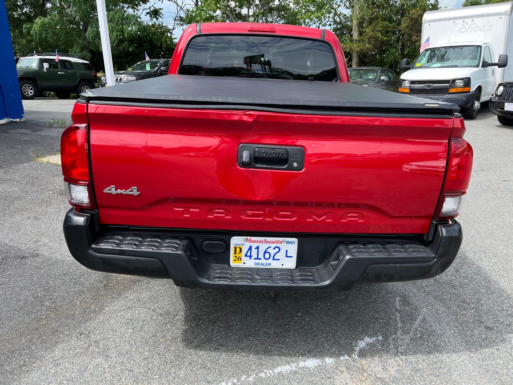 2019 Toyota Tacoma Image 9