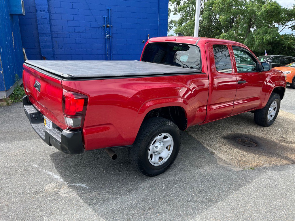 2019 Toyota Tacoma Image 10