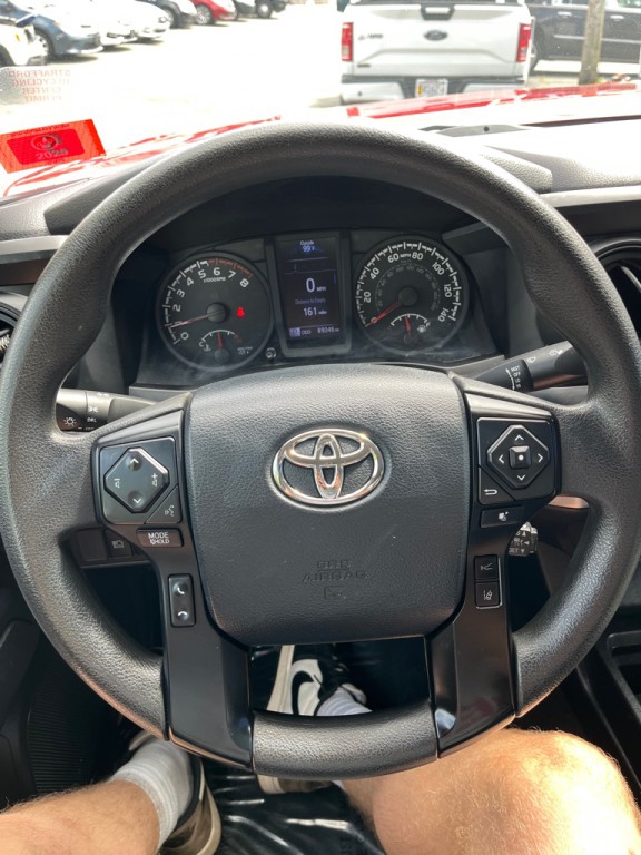 2019 Toyota Tacoma Image 18