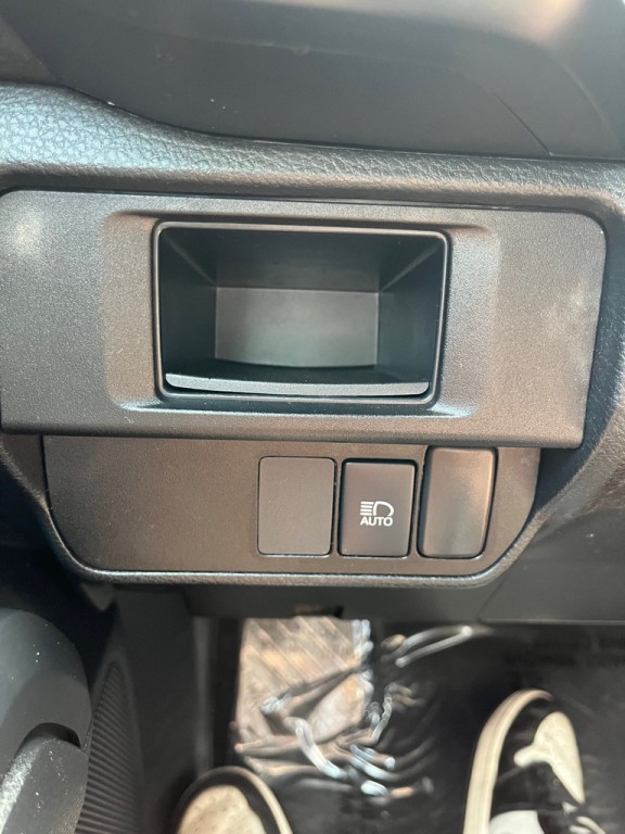 2019 Toyota Tacoma Image 21