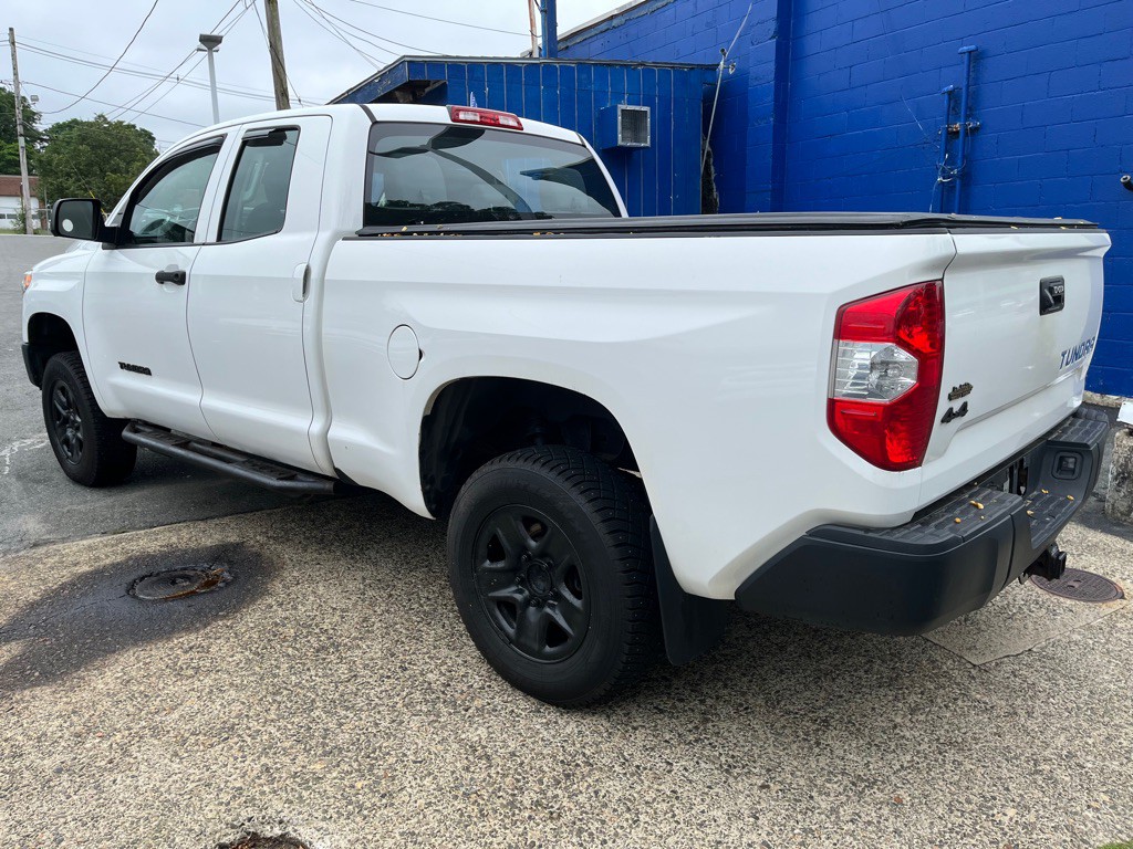 2017 Toyota Tundra Image 5
