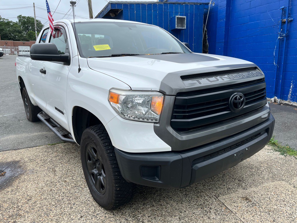 2017 Toyota Tundra Image 10
