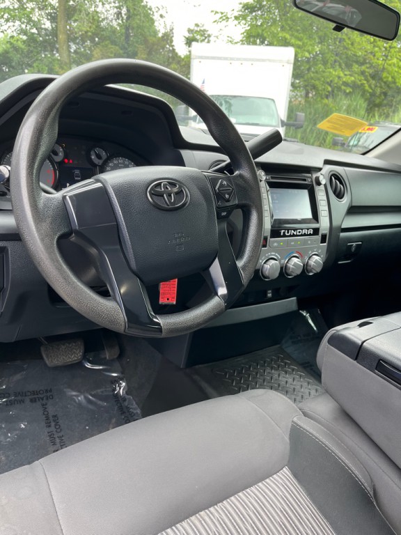 2017 Toyota Tundra Image 12