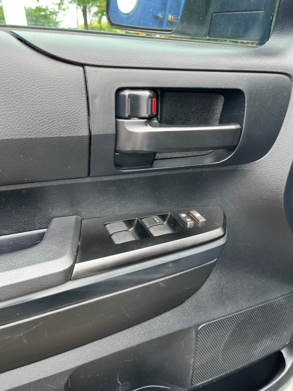 2017 Toyota Tundra Image 13