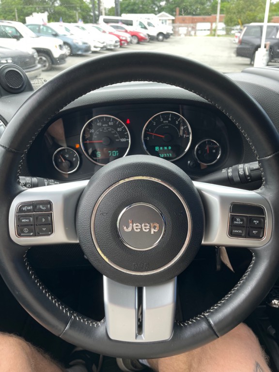 2014 Jeep Wrangler Image 17