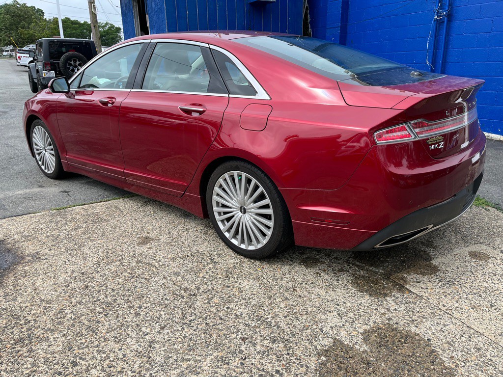 2017 Lincoln MKZ Image 3