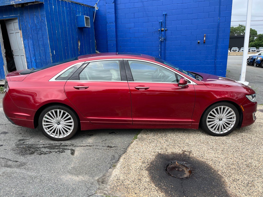 2017 Lincoln MKZ Image 9