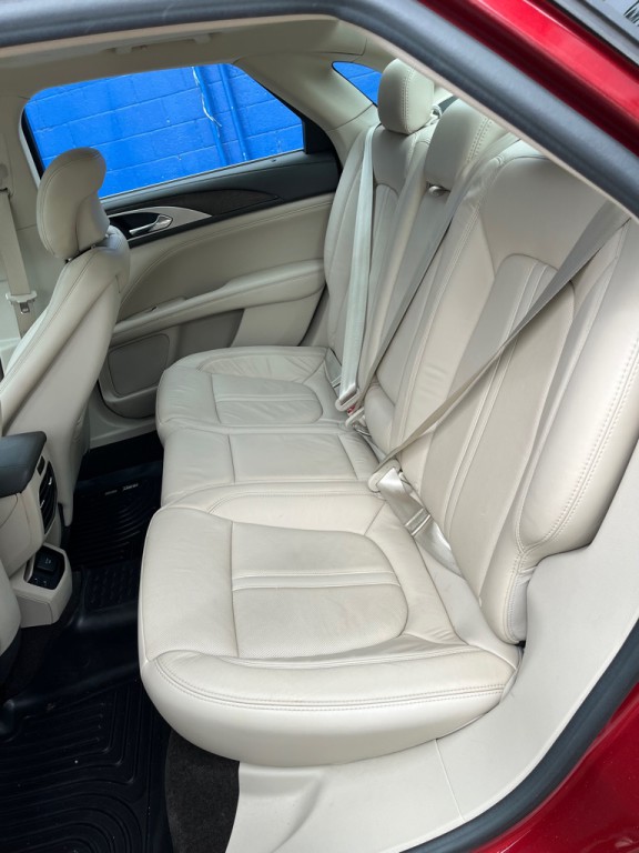 2017 Lincoln MKZ Image 12