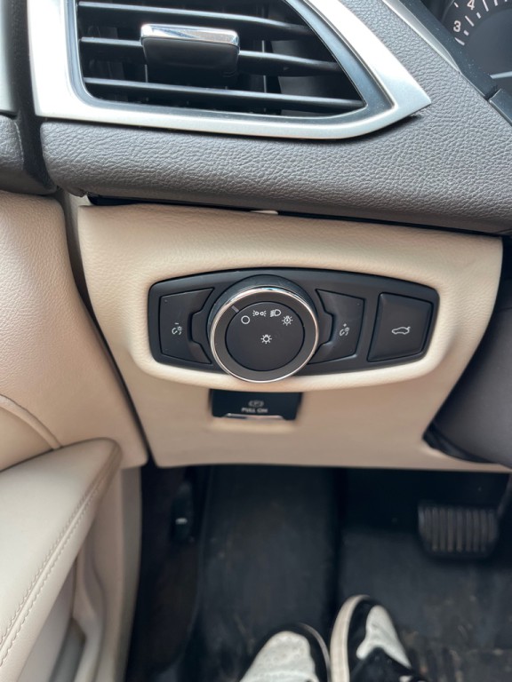 2017 Lincoln MKZ Image 20