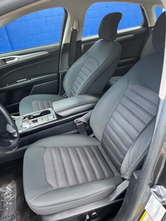 2018 Ford Fusion Image 11