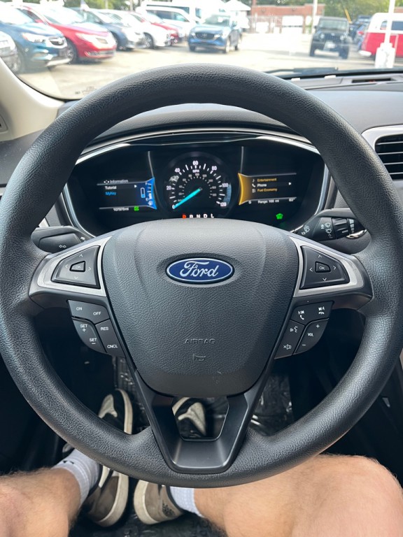 2018 Ford Fusion Image 17