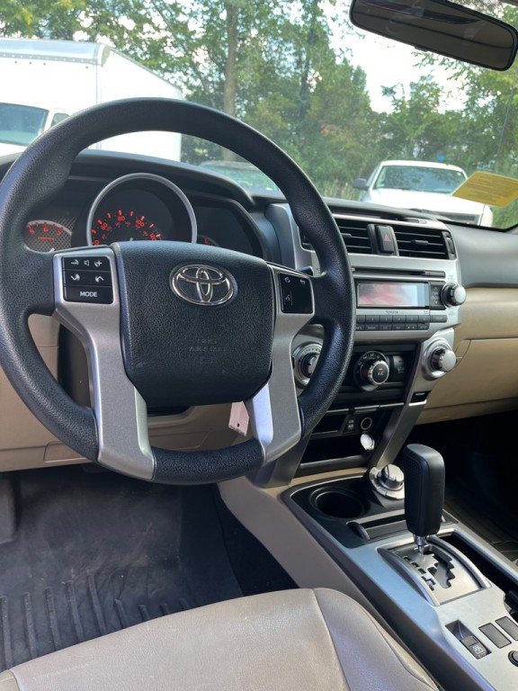 2013 Toyota 4Runner Image 11