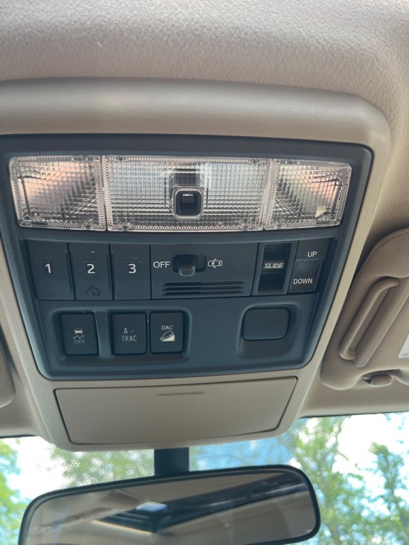 2013 Toyota 4Runner Image 25