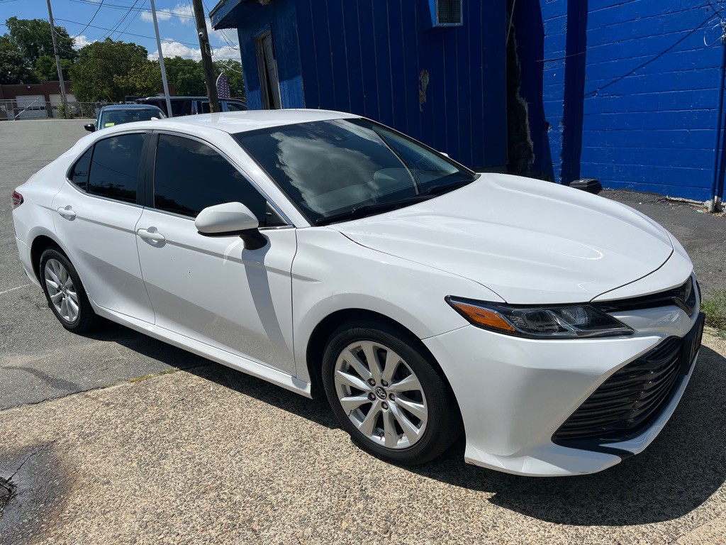 2019 Toyota Camry Image 7