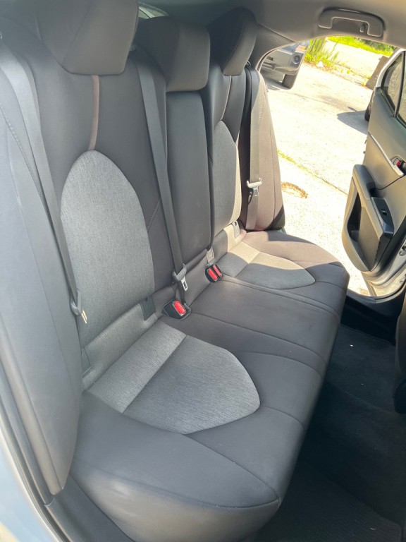 2019 Toyota Camry Image 14