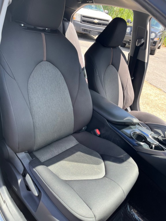 2019 Toyota Camry Image 15