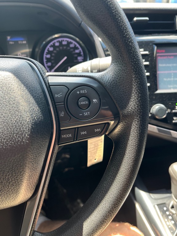 2019 Toyota Camry Image 20