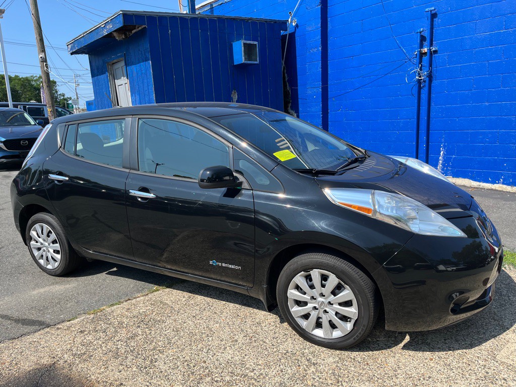 2016 Nissan Leaf Image 4