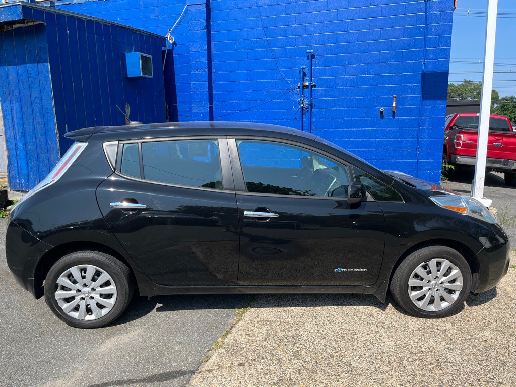 2016 Nissan Leaf Image 7