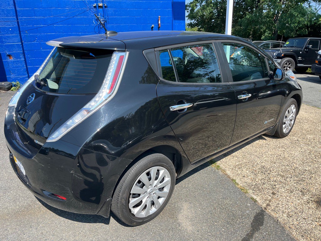 2016 Nissan Leaf Image 8
