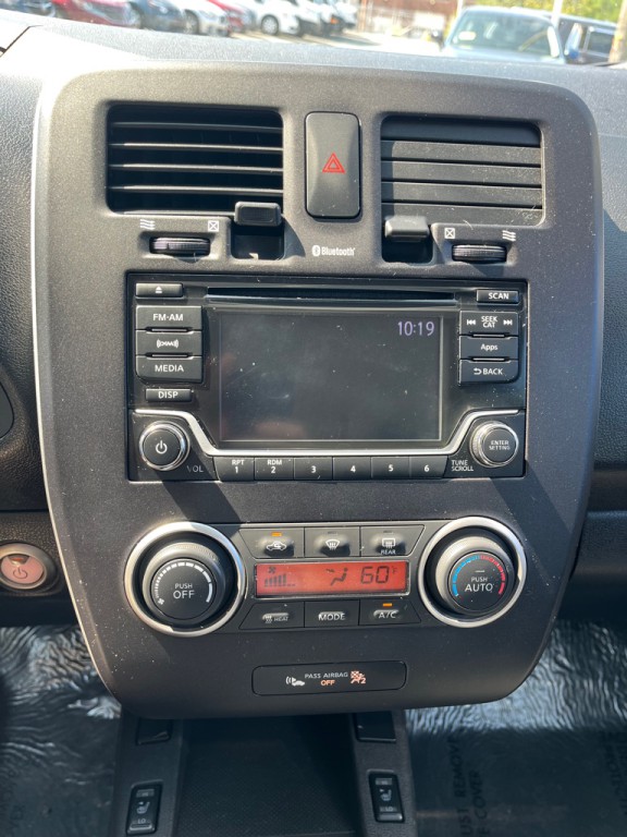 2016 Nissan Leaf Image 22