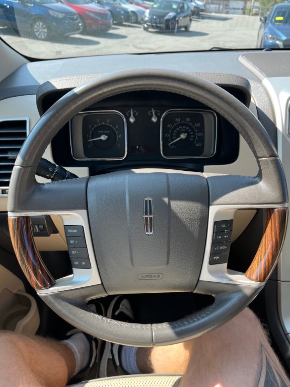 2010 Lincoln MKX Image 18