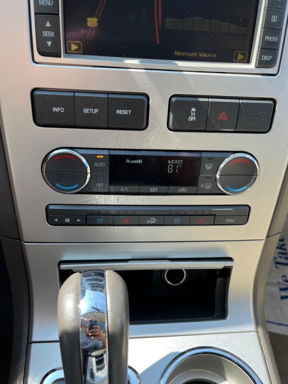 2010 Lincoln MKX Image 24